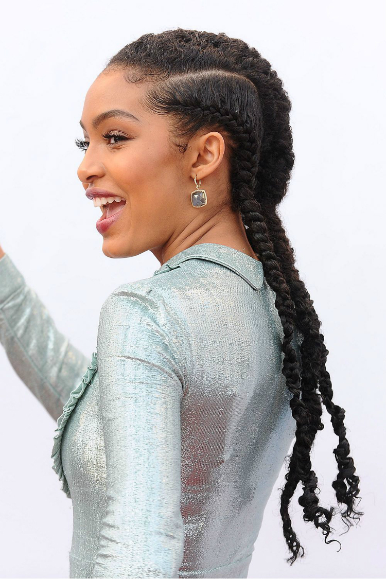 10yarashahidilooks_02.jpg