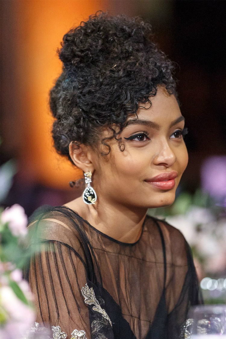 10yarashahidilooks_03.jpg