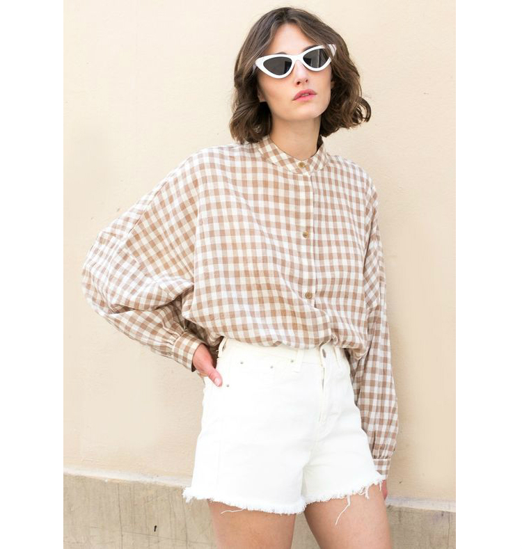 5waystowearoversizedshirt_02.jpg