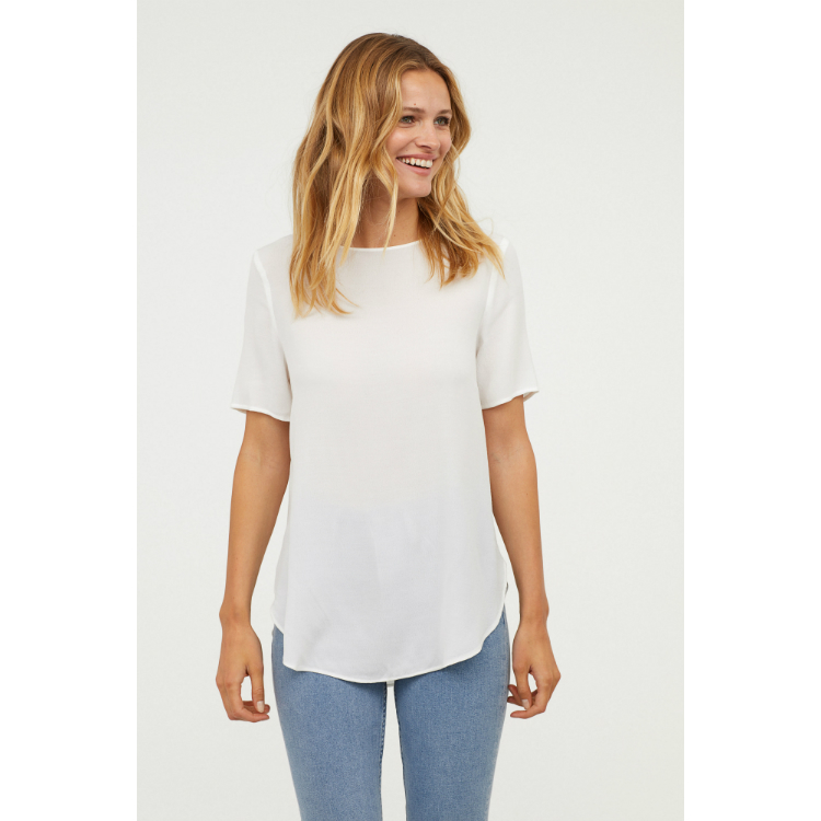 6whitetshirt_05.jpg
