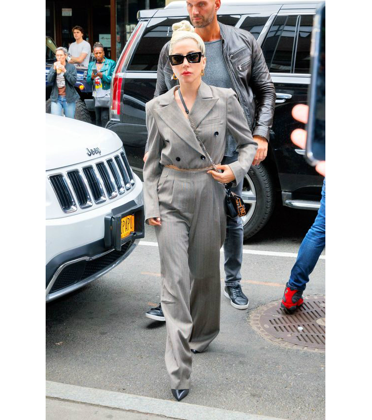 10gagalooks_may_09.jpg