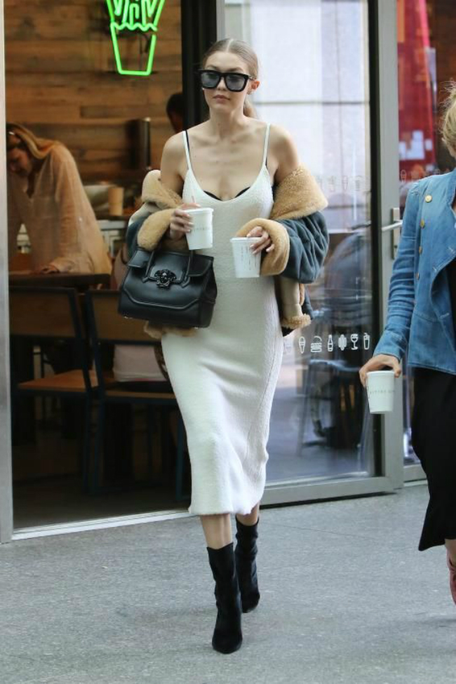 8timesgigiworegreatbags_08.jpg