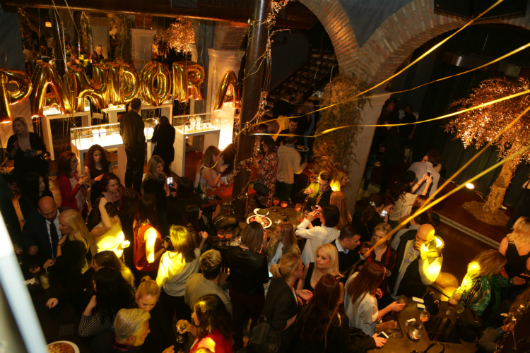goldenparty_pandora_shinecollection_03.JPG