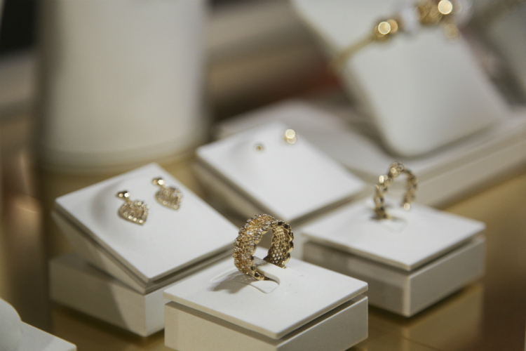 goldenparty_pandora_shinecollection_07.jpg