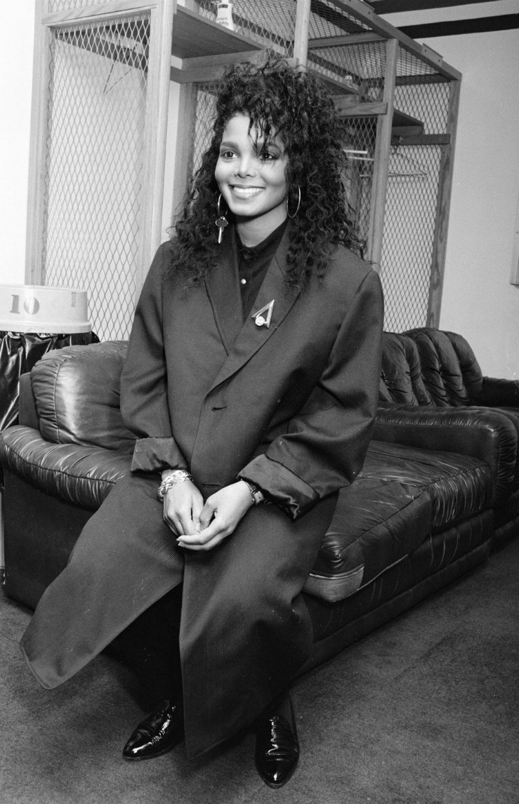 10bestjanetjacksonlooks_13.jpg