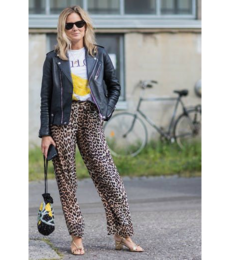 5waystowearmotojacket_04.jpg