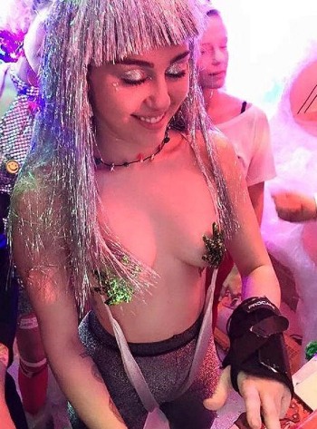 mileysdfg4.jpg