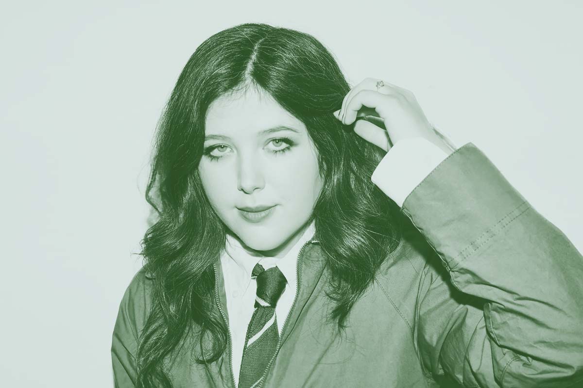 Η Lucy Dacus επέστρεψε με το "Planting Tomatoes" και ένα πολύ ιδιαίτερο videoclip