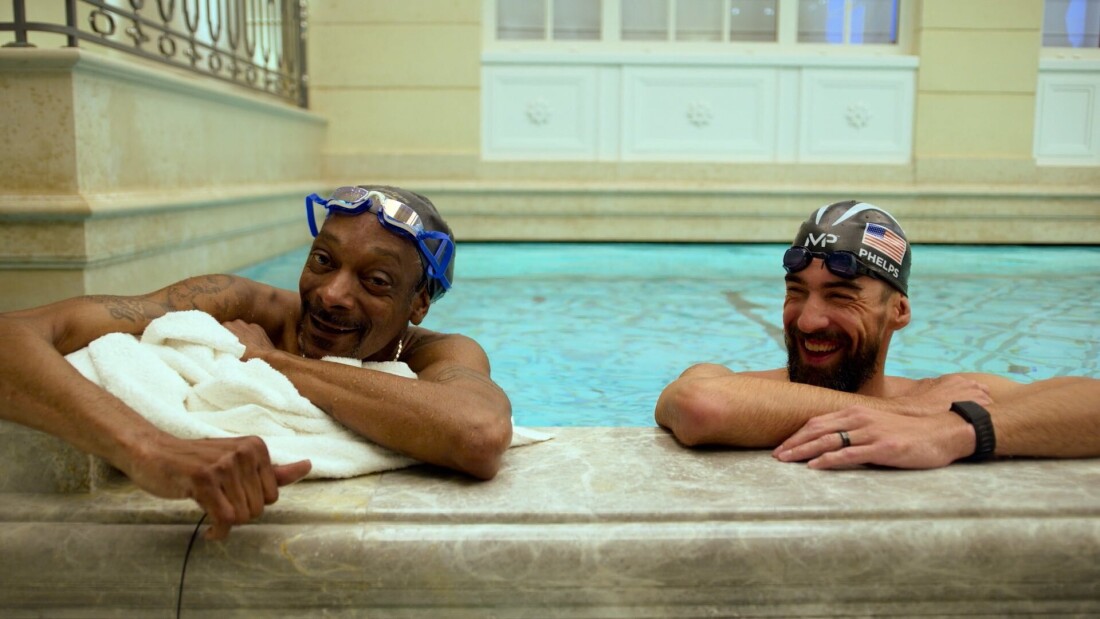 &Mu;&epsilon; &tau;&omicron;&nu; Michael Phelps &kappa;&omicron;&lambda;ύ&mu;&pi;&eta;&sigma;&epsilon; &omicron; Snoop Dogg &sigma;&tau;&alpha; &pi;&lambda;&alpha;ί&sigma;&iota;&alpha; &tau;&omega;&nu; &Omicron;&lambda;&upsilon;&mu;&pi;&iota;&alpha;&kappa;ώ&nu; &Alpha;&gamma;ώ&nu;&omega;&nu; &tau;&omicron;&upsilon; &Pi;&alpha;&rho;&iota;&sigma;&iota;&omicron;ύ