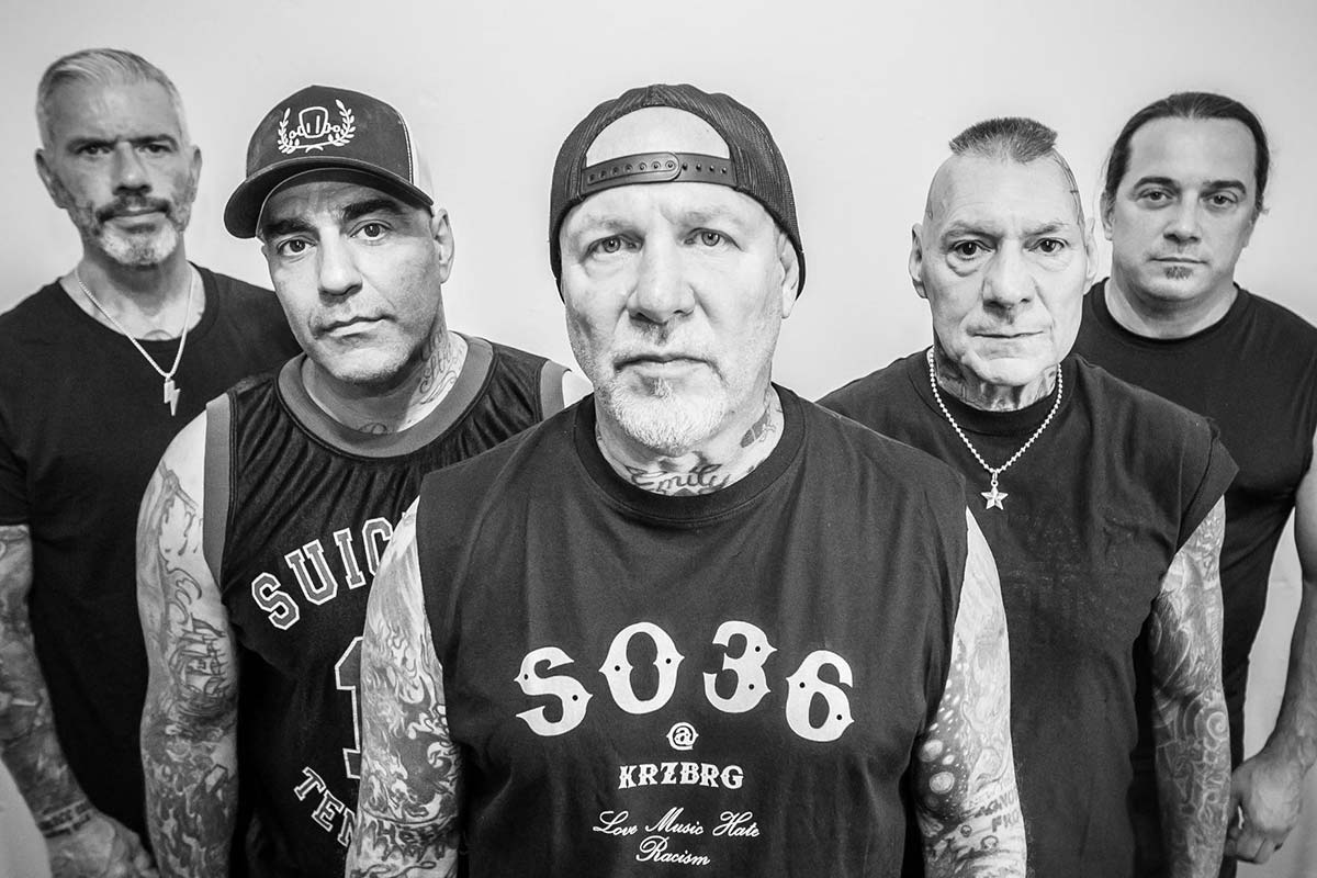 Οι Agnostic Front κυκλοφορούν το video του "Divided", ένα ηχηρό σχόλιο απέναντι στον διχασμό και τον εξτρεμισμό