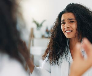 Όταν δεν προλαβαίνω ούτε λούσιμο: Τι κάνω με τα μαλλιά μου για να νιώθω OK