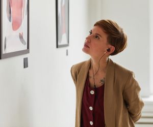 Αυτή η self-love συνήθεια κάθε Τρίτη είναι ο τρόπος μου να κάνω skip στην κρίση στα μέσα της εβδομάδας – με τη δύναμη της art therapy