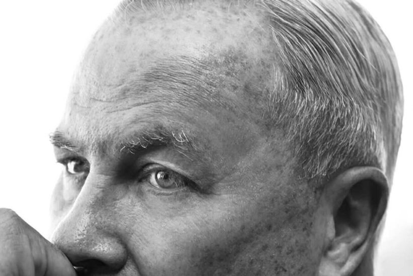 Robert Wilson: «Ξεκινάω κάθε δουλειά με τον ίδιο τρόπο. Ξεκινάω μια πρόβα με σιωπή»