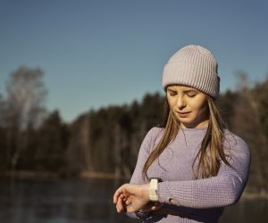 Biohacking: 5+1 επιστημονικά «κόλπα» που μεταμόρφωσαν την ενέργειά μου (χωρίς να ξοδέψω μια περιουσία)