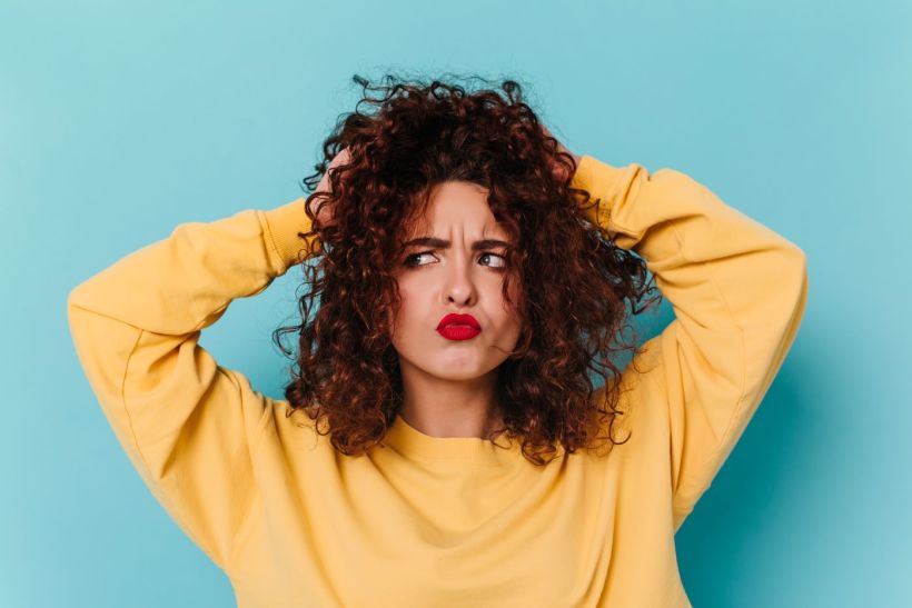 Hair reset: Οι συνήθειες που σταμάτησαν τις φθορές στα μαλλιά μου