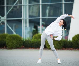 Stretching: το πιο υποτιμημένο «δώρο» που μπορείς να κάνεις στο σώμα σου