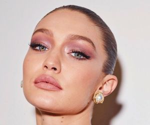 5 έξυπνα make up tips για να δείχνεις 10 χρόνια νεότερη
