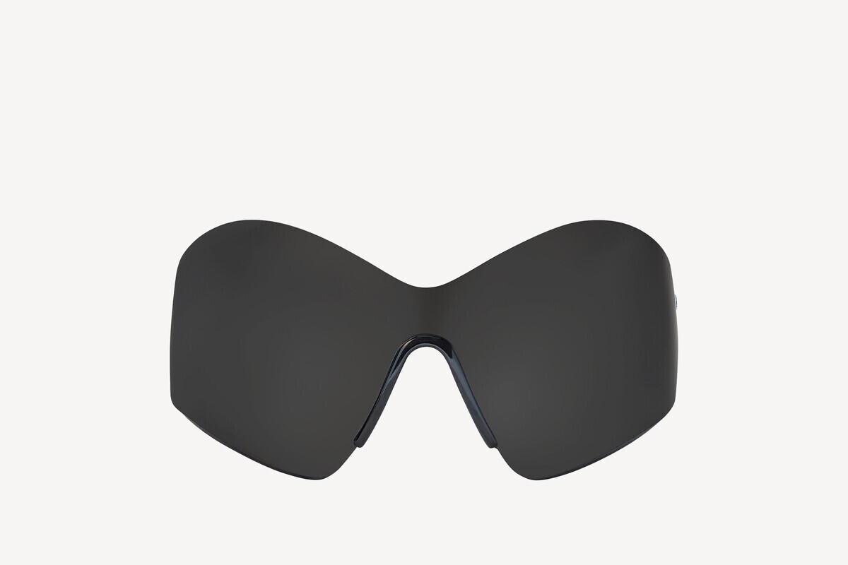 big sunglasses