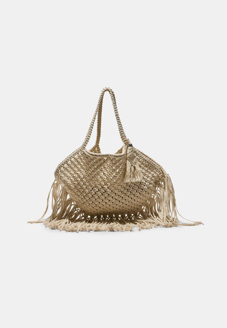 accessories it girls wear now