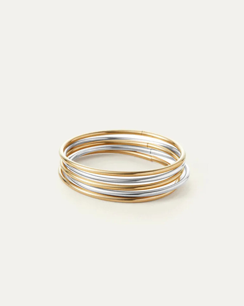 accessories it girls wear now