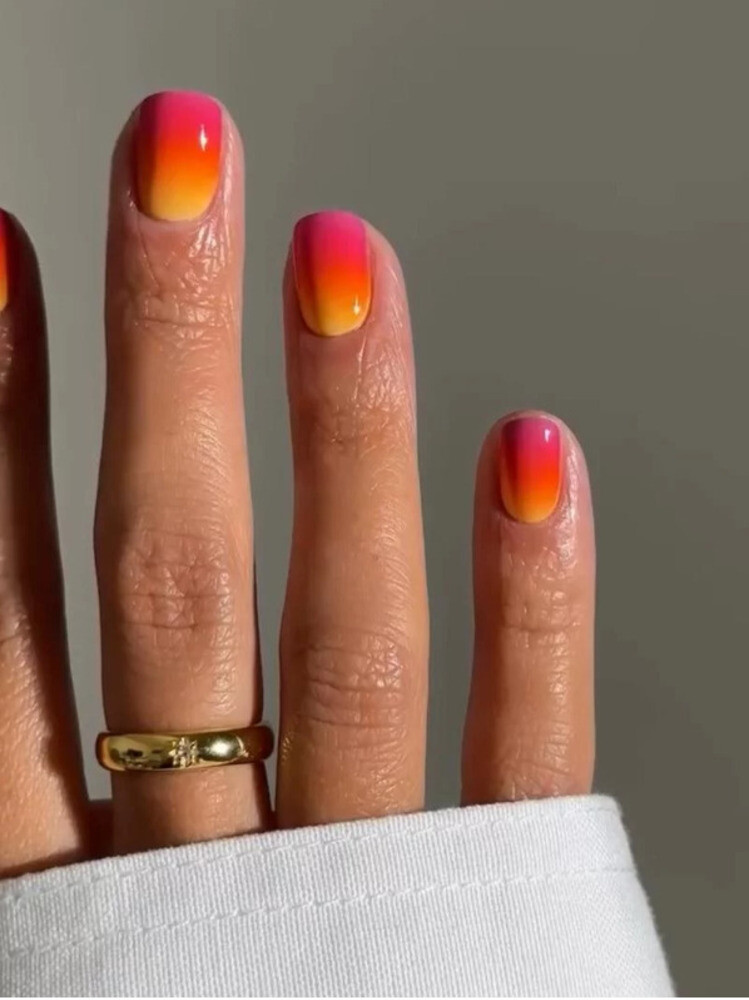 summer mani july