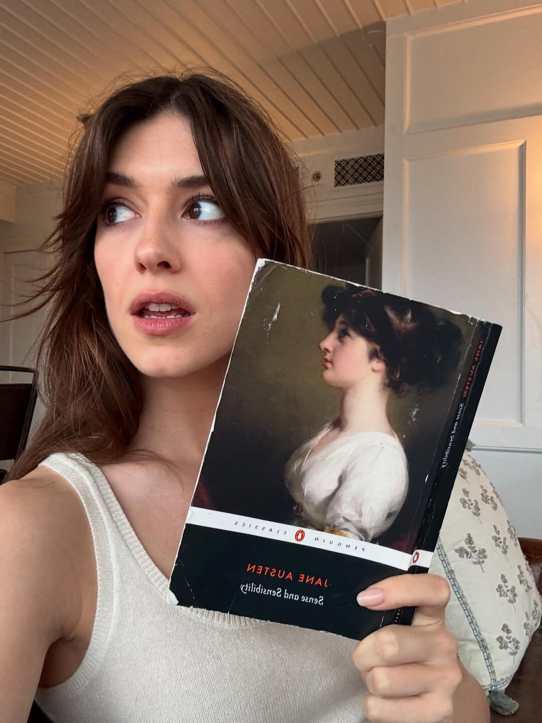Daisy Edgar-Jones: «Όλοι μας έχουμε νιώσει σαν ξένοι κατά καιρούς. Είναι μια πολύ ανθρώπινη εμπειρία»