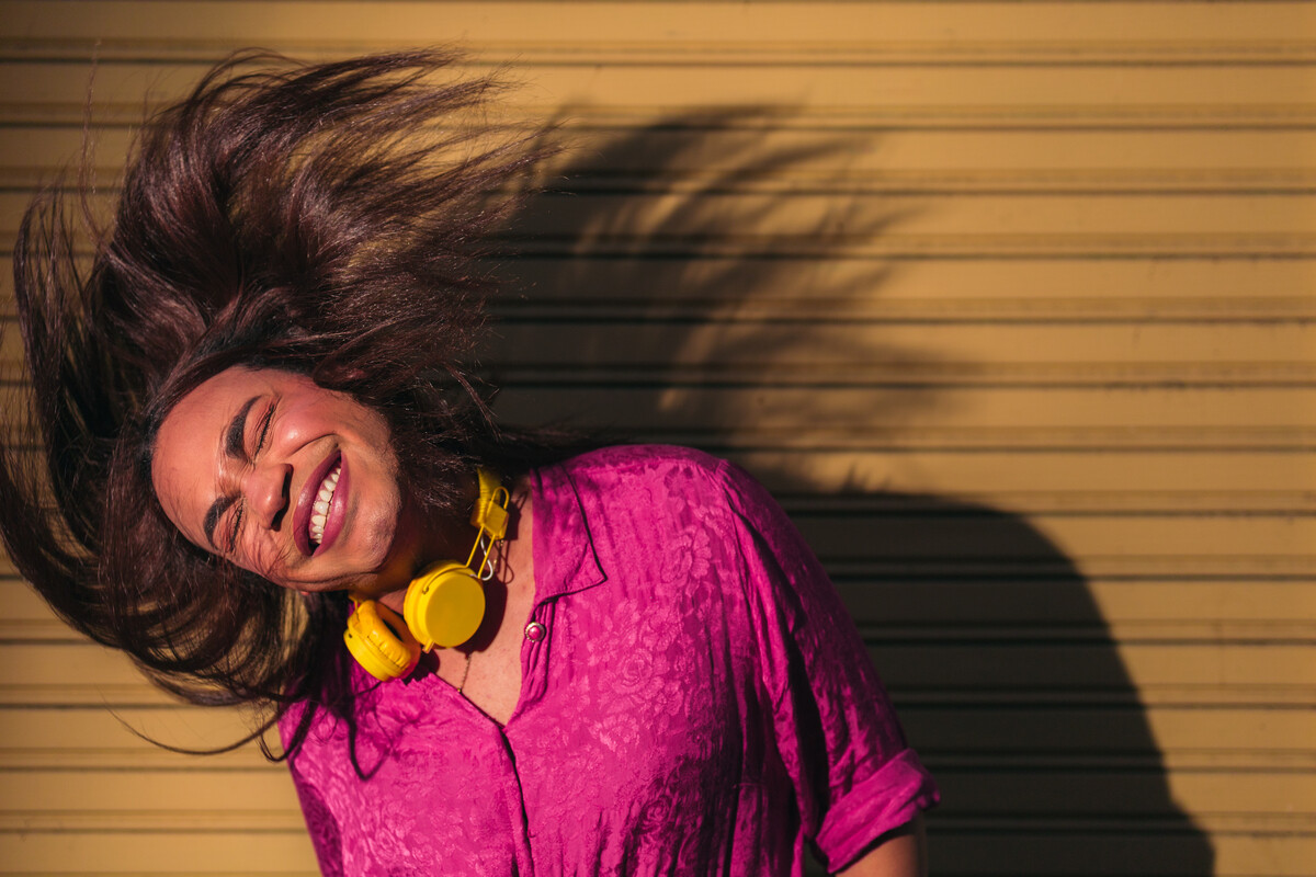 Μήπως πάσχεις κι εσύ από Happiness Burnout; Πώς η εμμονή με την ευτυχία με έκανε δυστυχισμένη (και πώς βρήκα ξανά την ισορροπία)