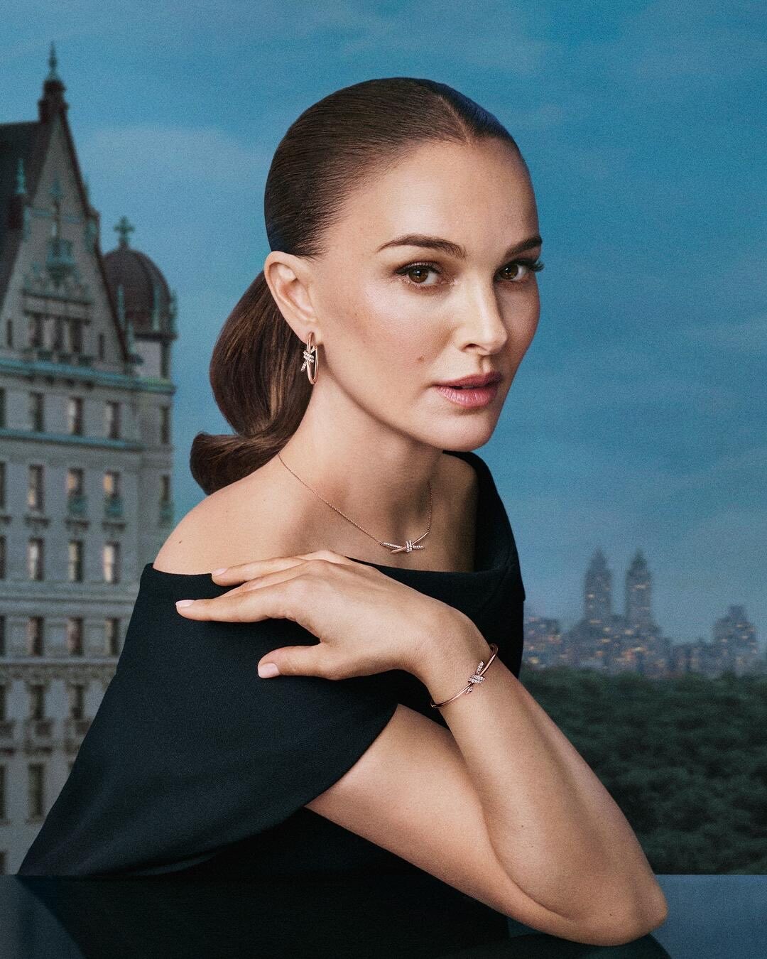 Η Natalie Portman είναι η νέα global ambassador της Tiffany & Co. και μας εντυπωσιάζει