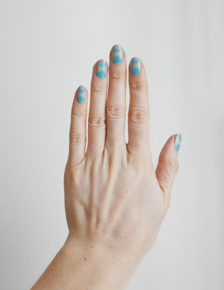 2016springmanicuretrend-halfmoon-04.jpg
