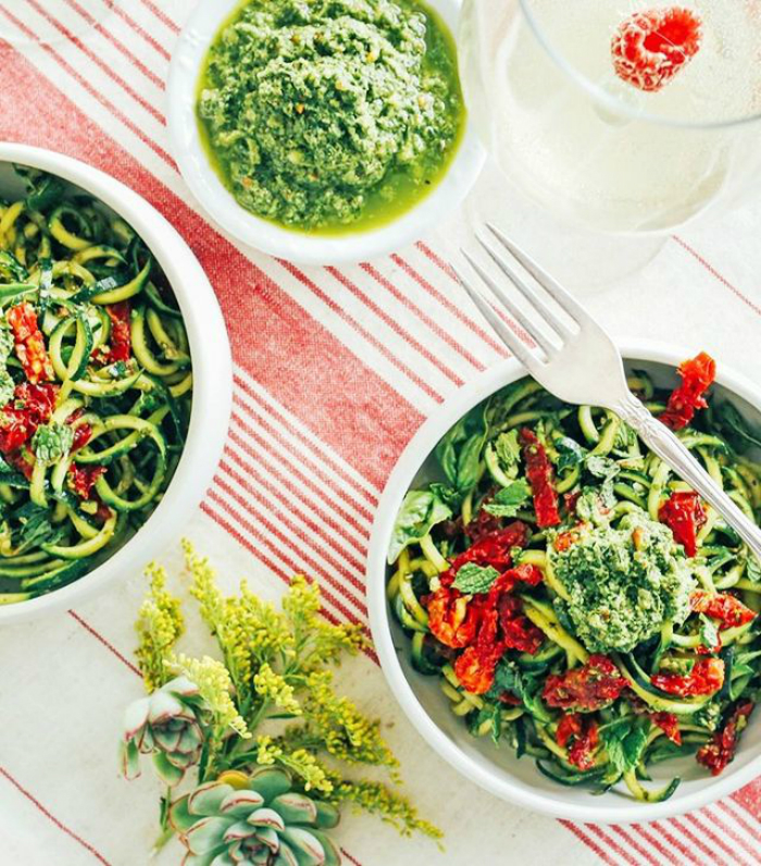 4summerfoods4skinhair_02.jpg