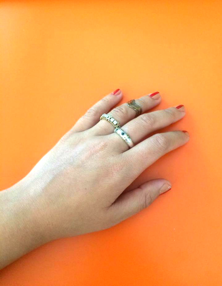 diy_easy_summer_mani_02.jpg
