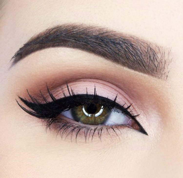 3waystoweartheeyeliner_01.jpg