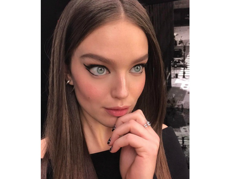 5beautylooks-to-copy-this-weekend-03.jpg