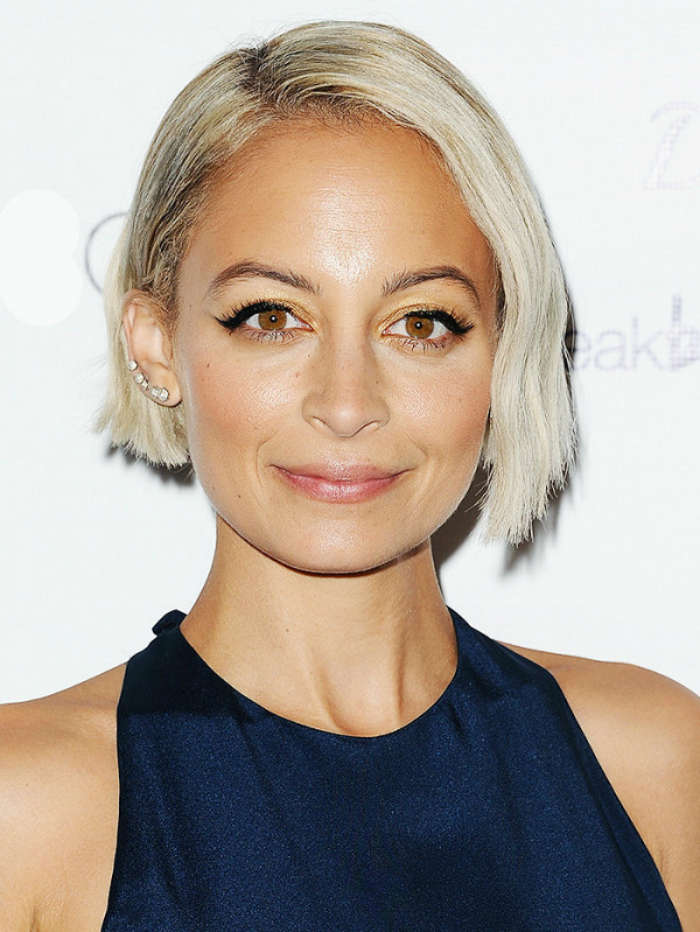 9short-haircuts-08.jpg