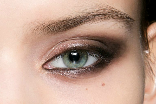 5smokeyeye_withatwist_01.jpg