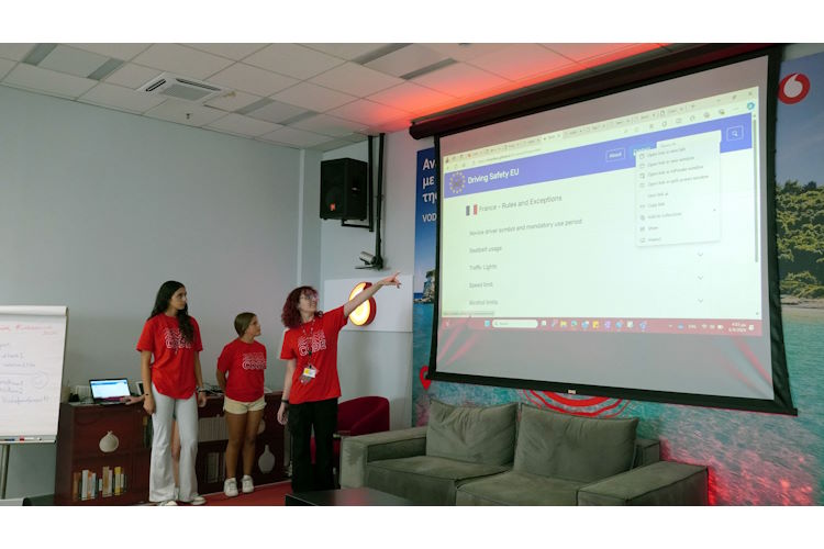 codelikeagirl2024 14