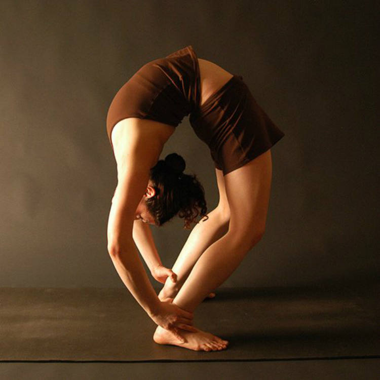 10yogaposes_04.jpg
