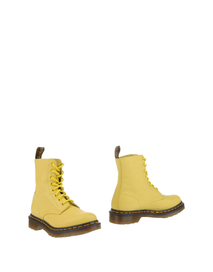 gigi_docmartnes_summerlooks_04.jpg