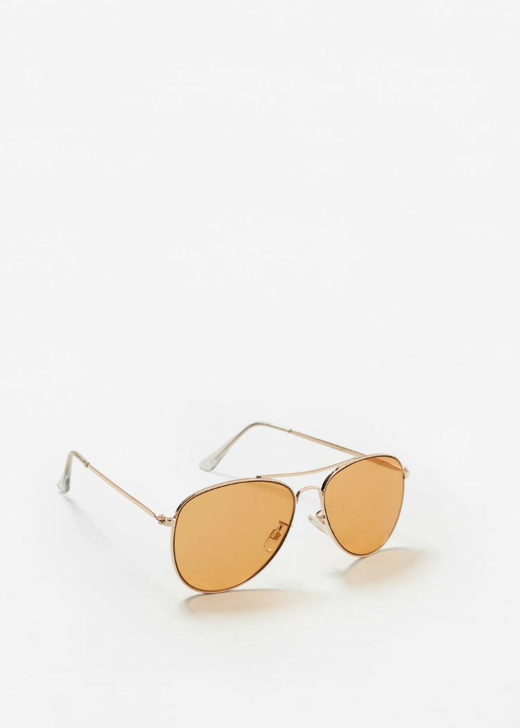 gigi_docmartnes_summerlooks_06.jpg