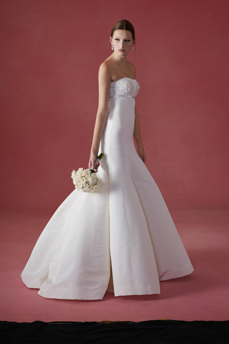 bridal_oscardelarenta_fw16_03.jpg