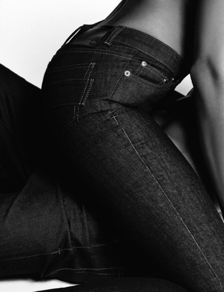 Irina-Shayk-Topless-Givenchy-Jeans-Campaign02.jpg