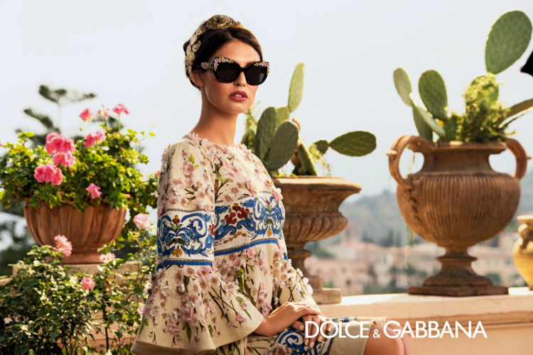 dolce-gabbana-eyewear-womens-spring-2015-ad08.jpg