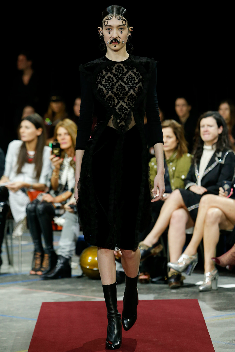 givenchyfall15_1.jpg