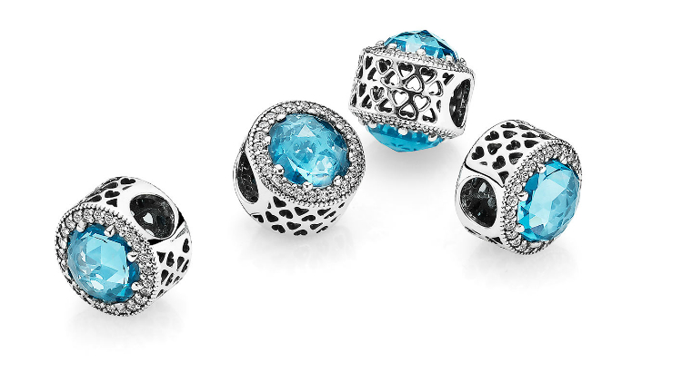 charmbracelet_pandora_01.jpg