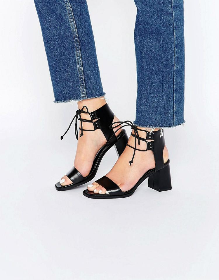 6laceupsandals-04.jpg