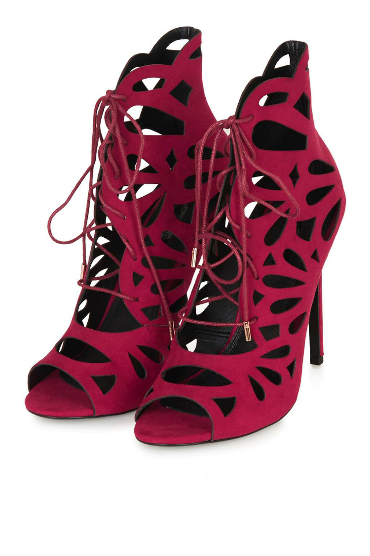 6laceupsandals-05.jpg