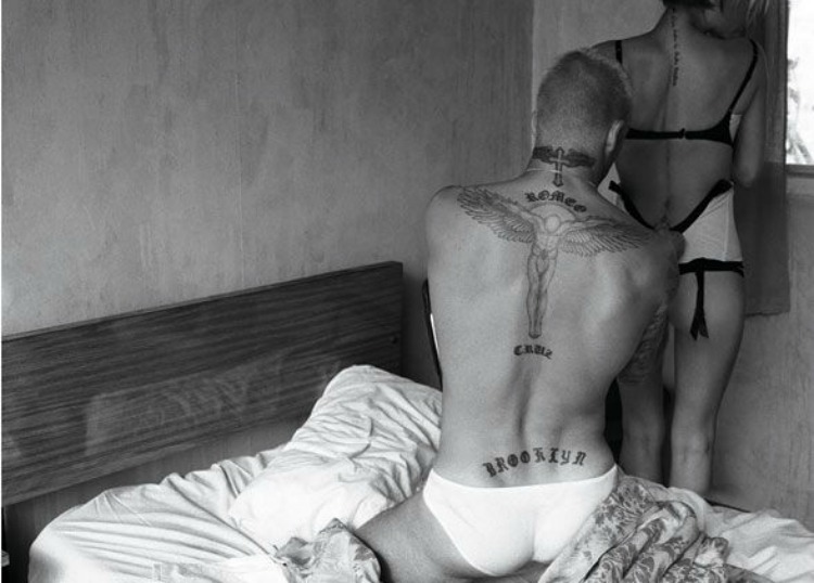 8nudecelebrities-02.jpg