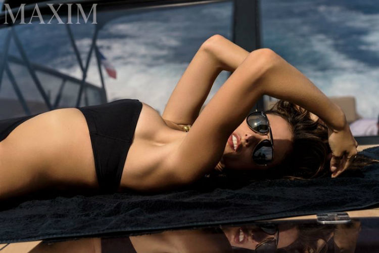 Alessandra-Ambrosio-Maxim-Magazine-Naked-2015-Photoshoot02.jpg