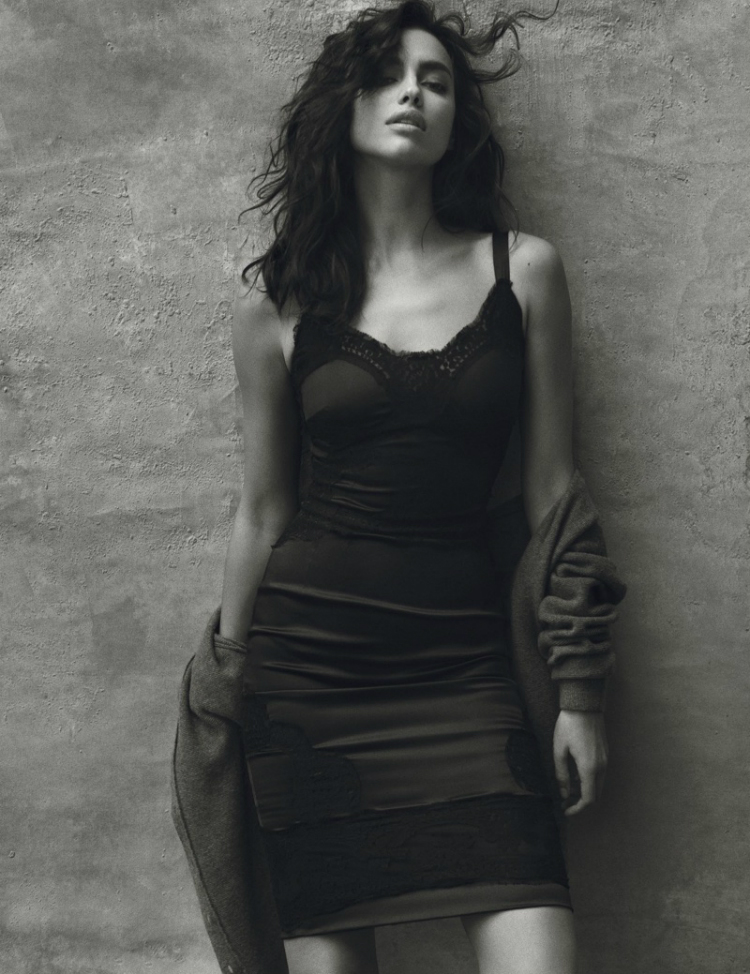 Bazaar-Spain-December-2015-irinashayak-Photoshoot08.jpg