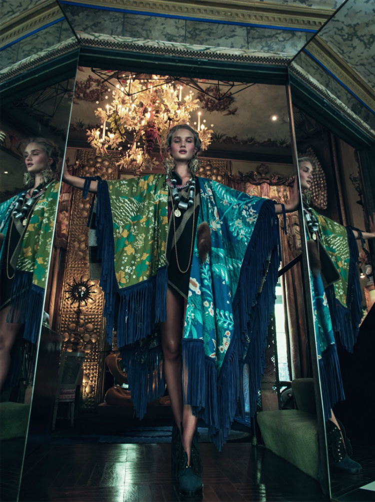 Rosie-Huntington-Whiteley-Vogue-Korea-November-2015-Photoshoot07.jpg